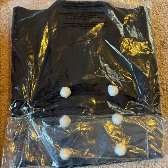 Lilly Pulitzer Eudora Vest in Noir.